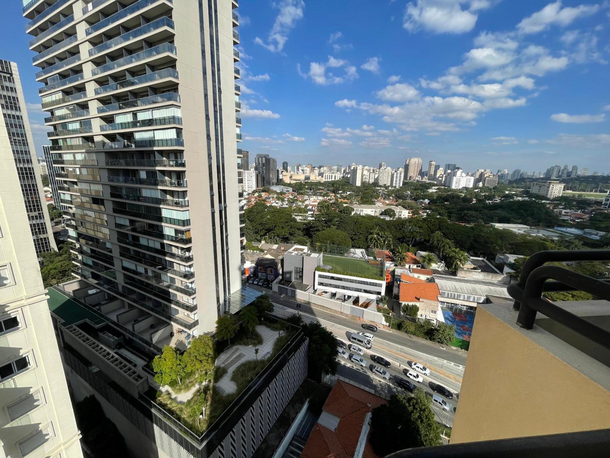 Flat 4 Estrelas - Faria Lima São Paulo