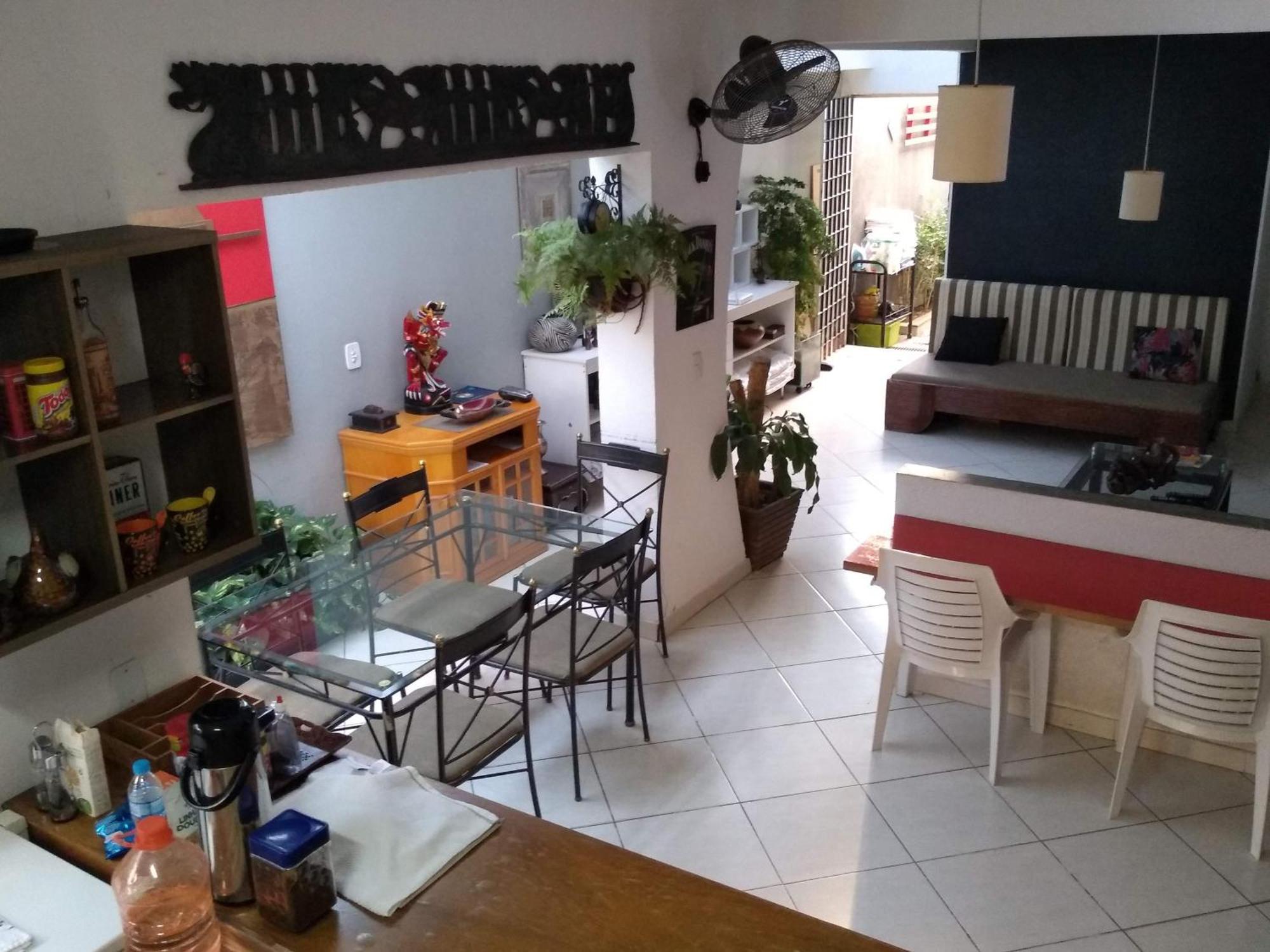 Brooklin Hostel *