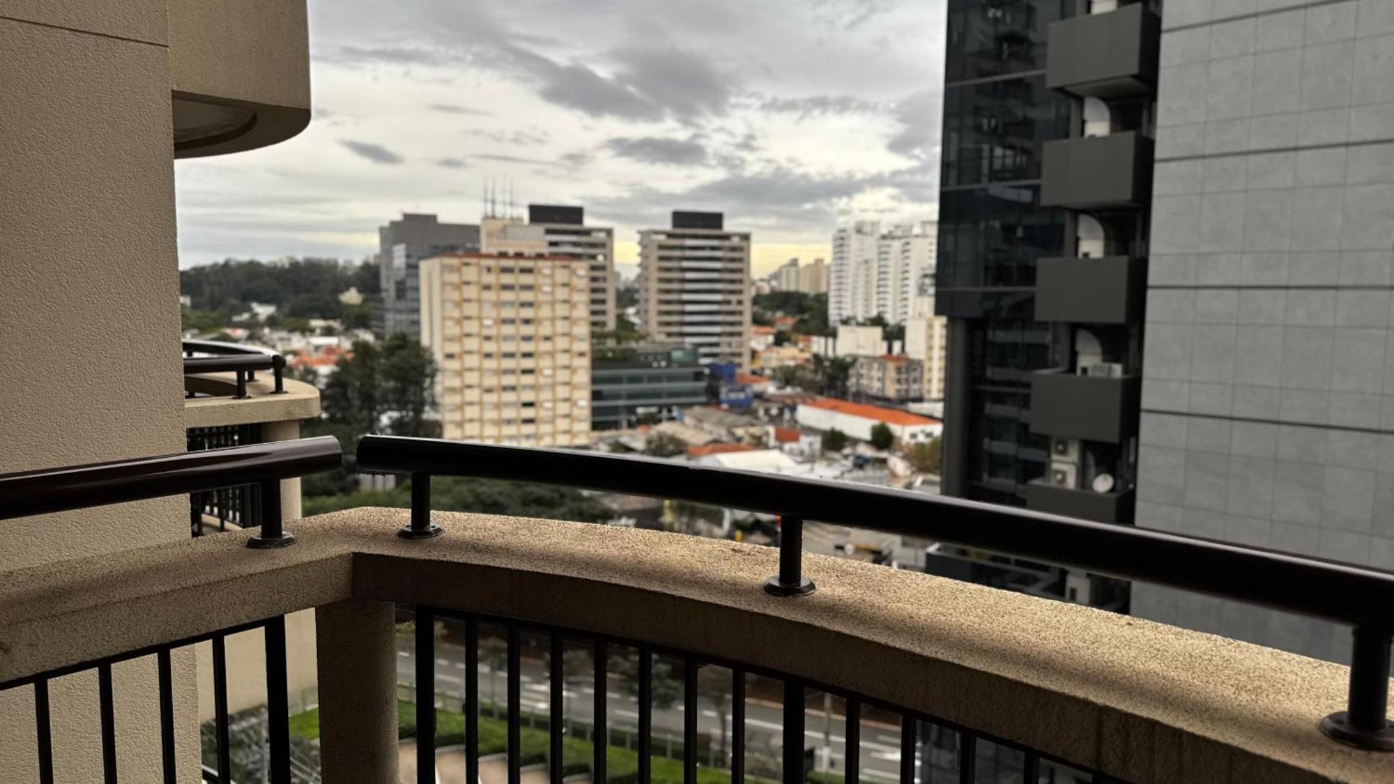 Itaim Bibi Flat Com Varanda Apartamento *
