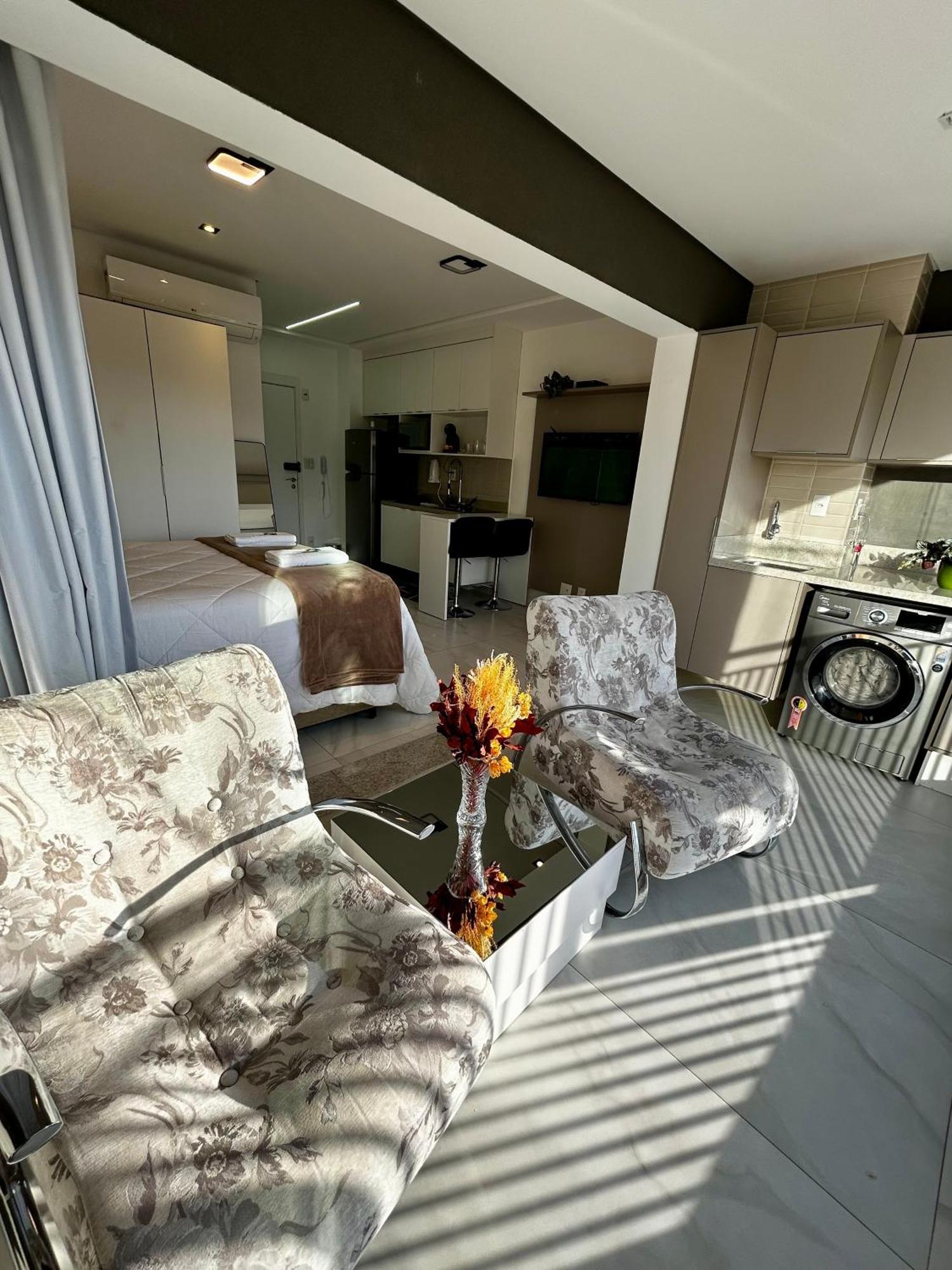Ape Perto Aeroporto Congonhas, Metro Aacd, Parque Ibirapuera Com Vista Livre E Ar Condicionado Apartamento *