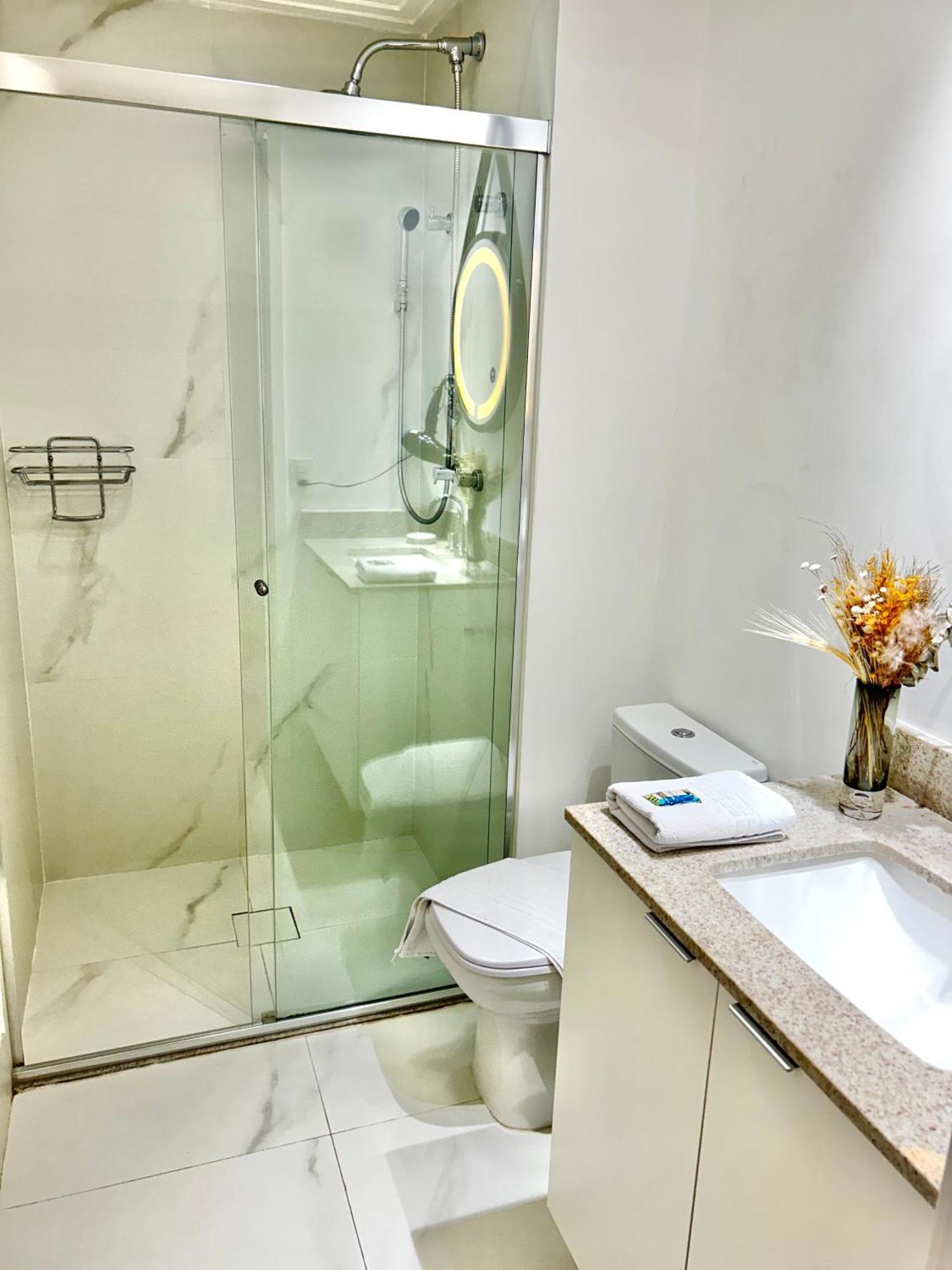 Ape Perto Aeroporto Congonhas, Metro Aacd, Parque Ibirapuera Com Vista Livre E Ar Condicionado Apartamento *