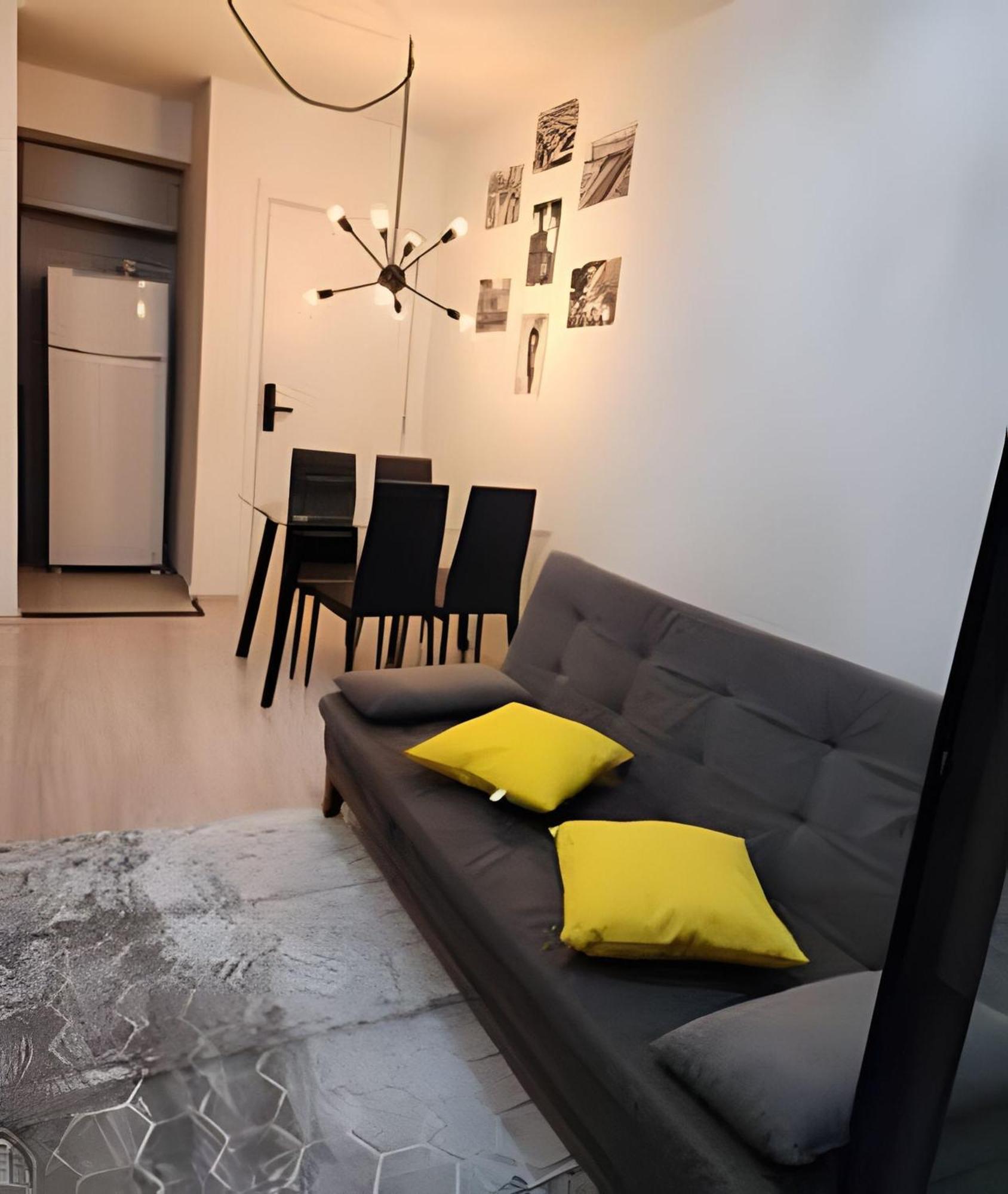 Ap Ao Lado Da Estacao Bras Apartemen