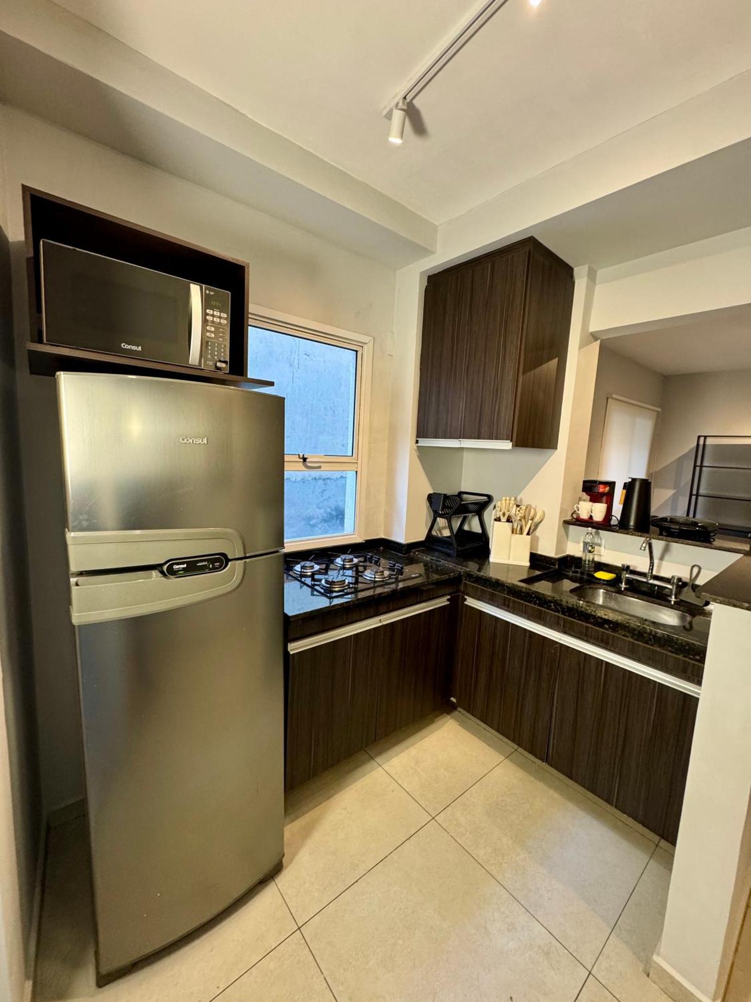 Căn hộ Uh House , Estacionamento , Piscina, Bela Vista