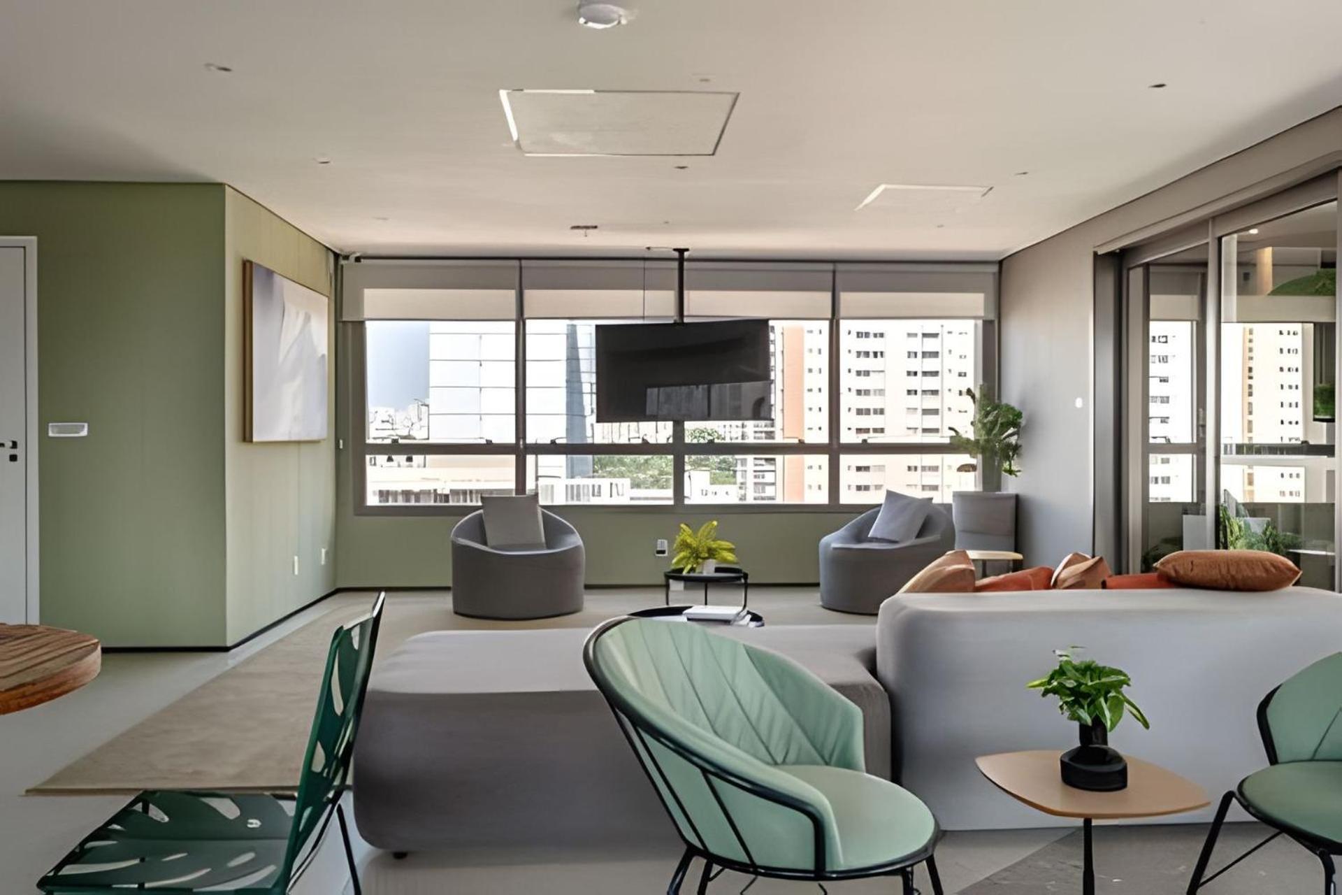 1214 Lux Allianz Park Apartment