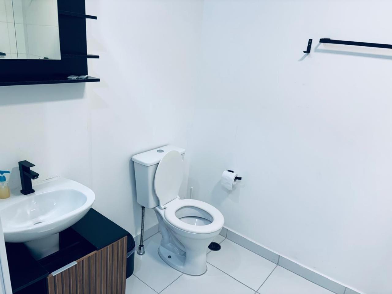 Lindo Ao Lado Da Av Paulista Apartamento *