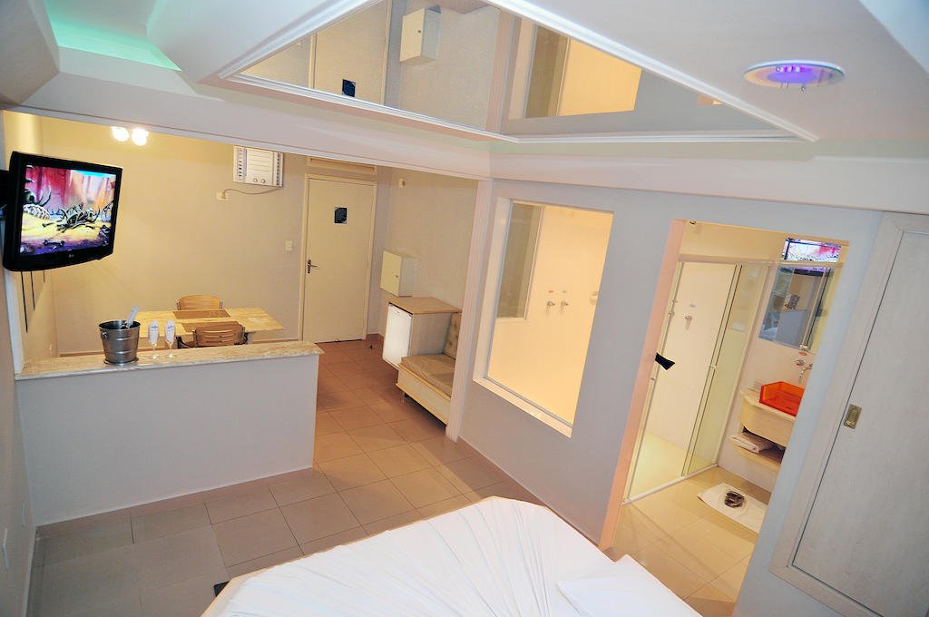 Love hotel Mambo - Adults Only