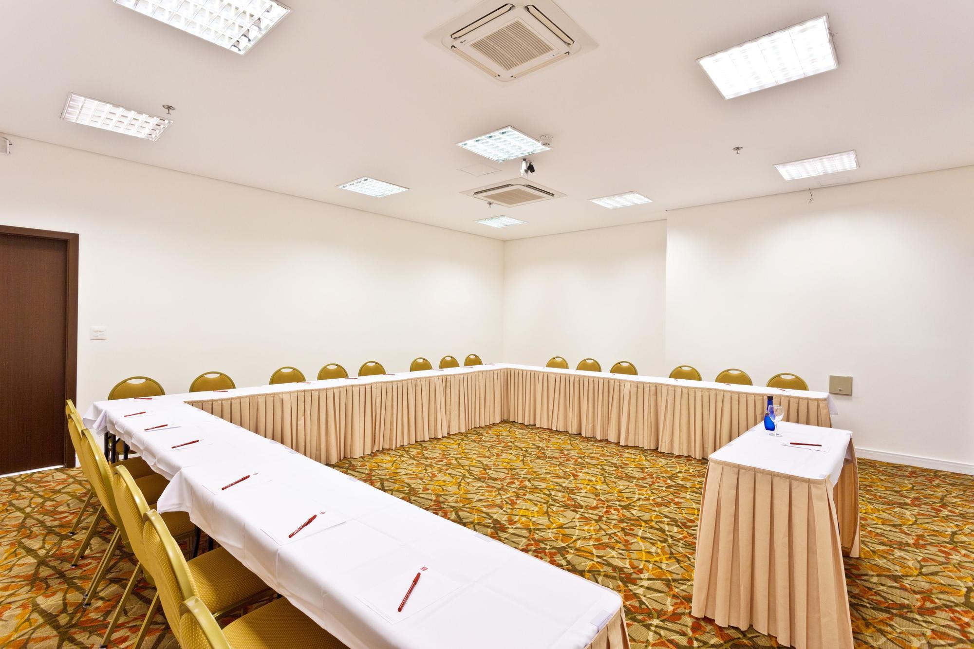 Hotel Panamby 4*