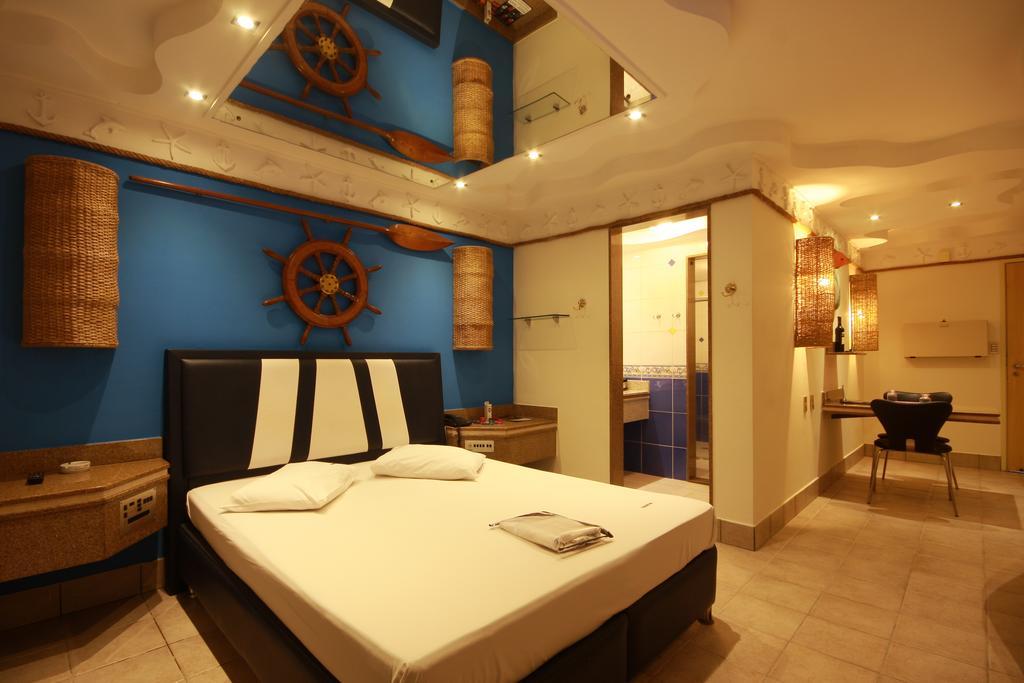 Absolut (adults Only) Love hotel