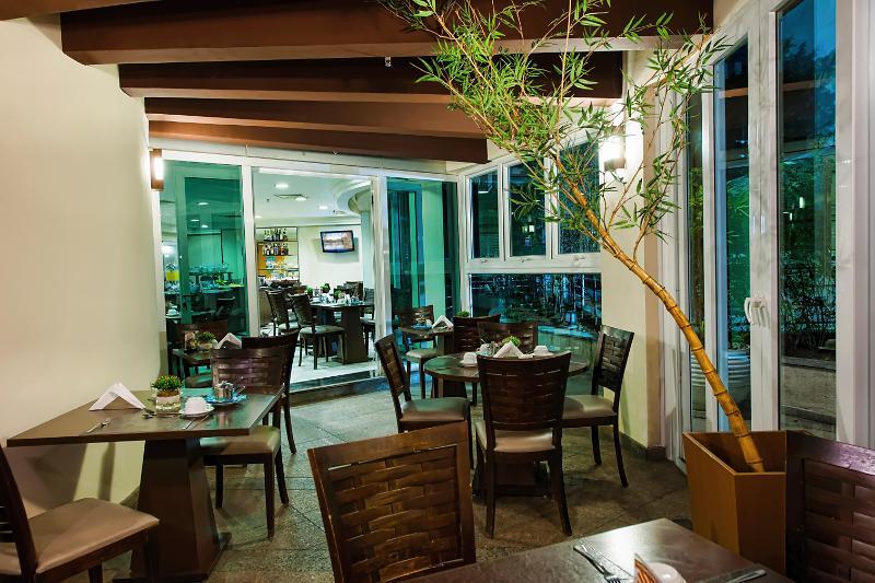 Khách sạn Comfort Ibirapuera 3*