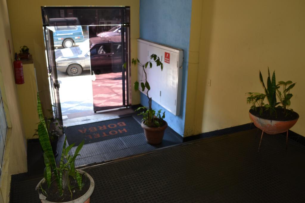 Khách sạn Borba 2*
