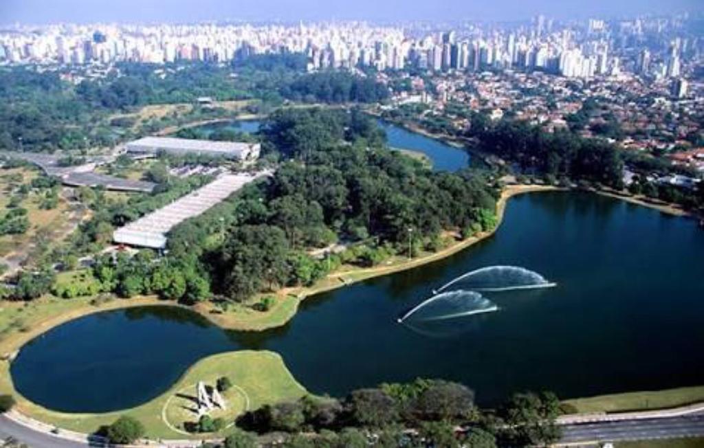 Casa Toda No Campo Belo