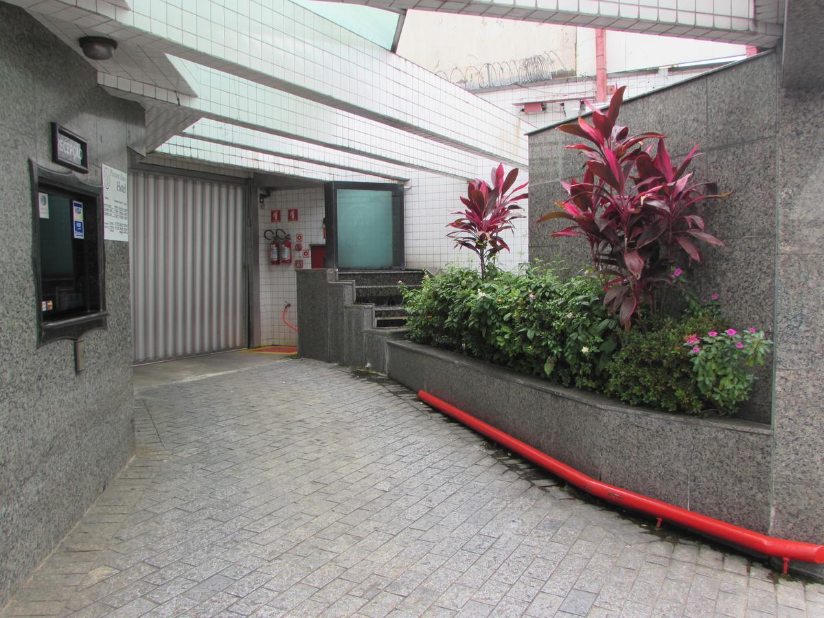 Pleasant Place Hotel