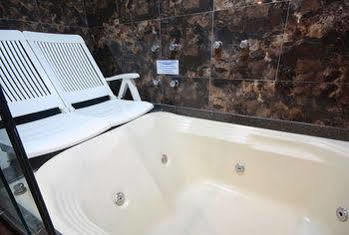 Delirius (adults Only) Hotel
