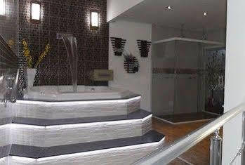 Otel Makaku's - Adults Only 3*