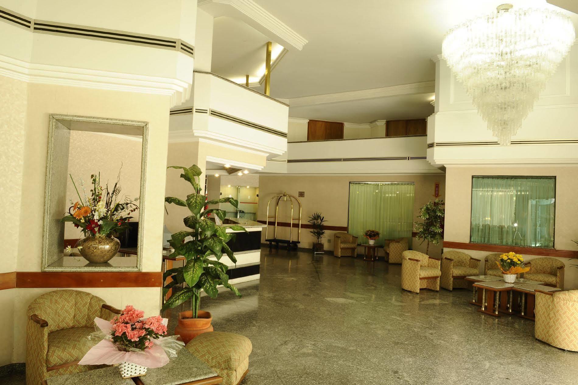 Hotel Augusta Boulevard