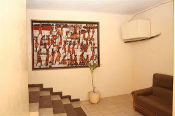 Reinales Plaza Otel