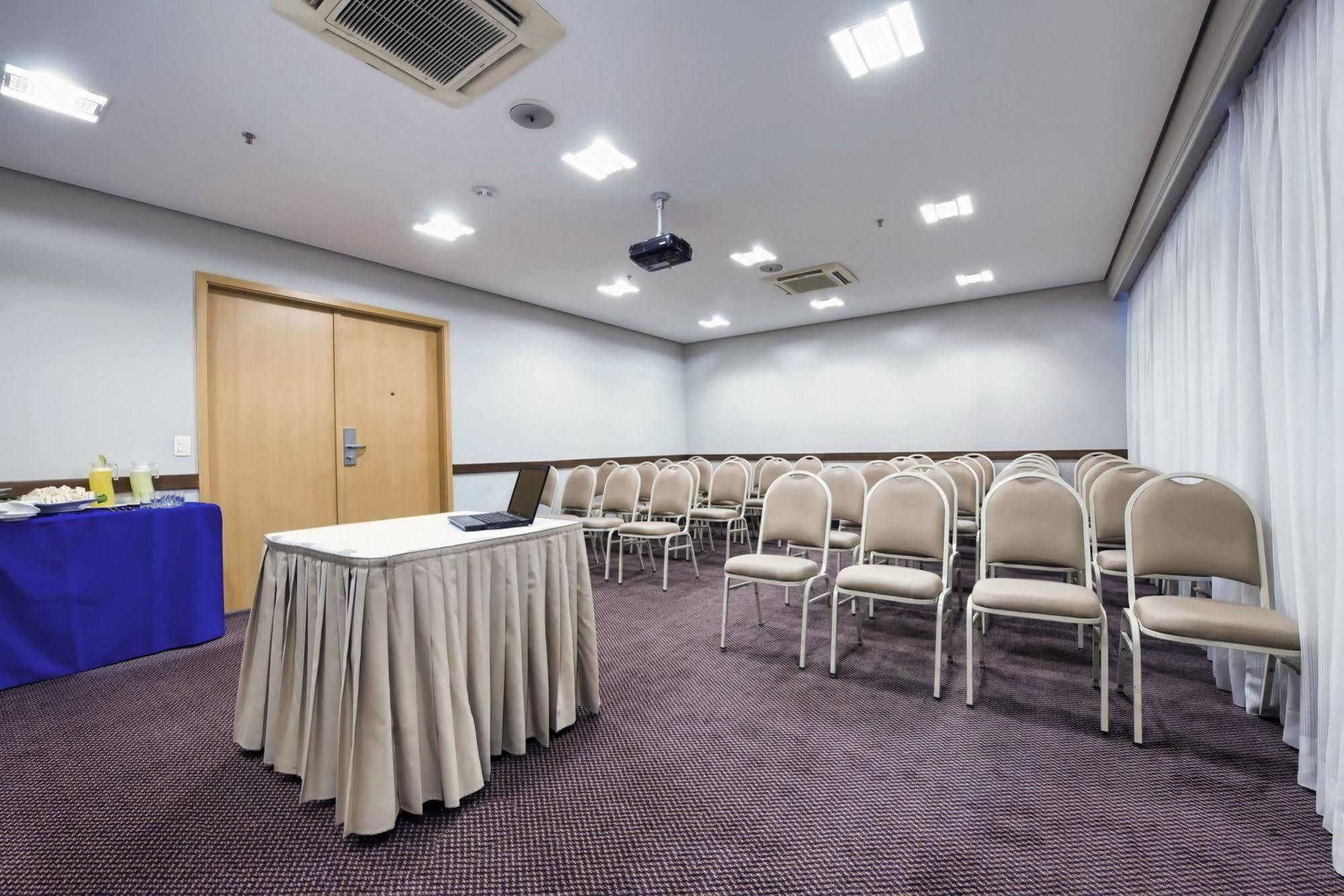 Khách sạn Comfort Ibirapuera