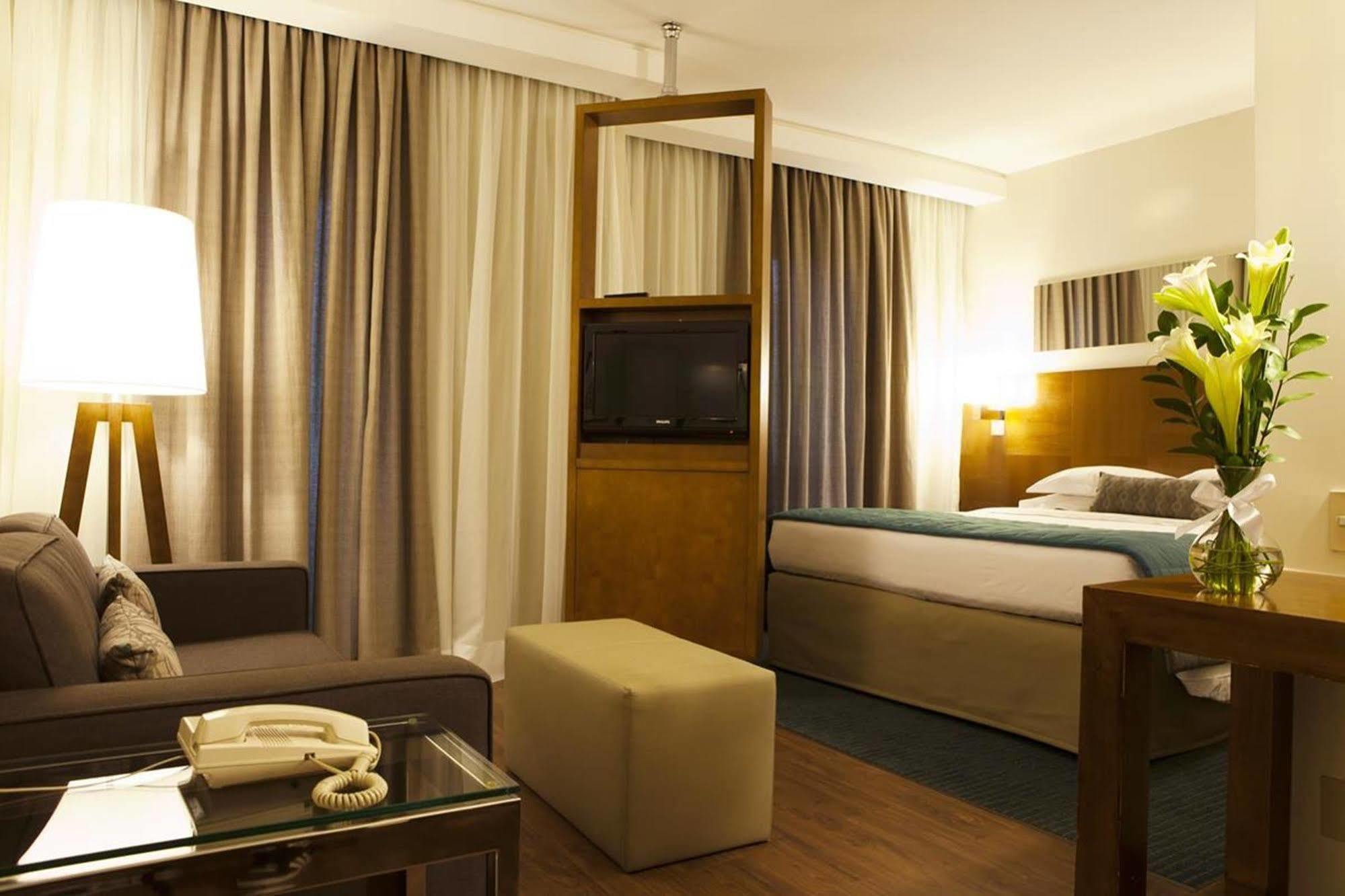 Hotel Estanplaza Berrini