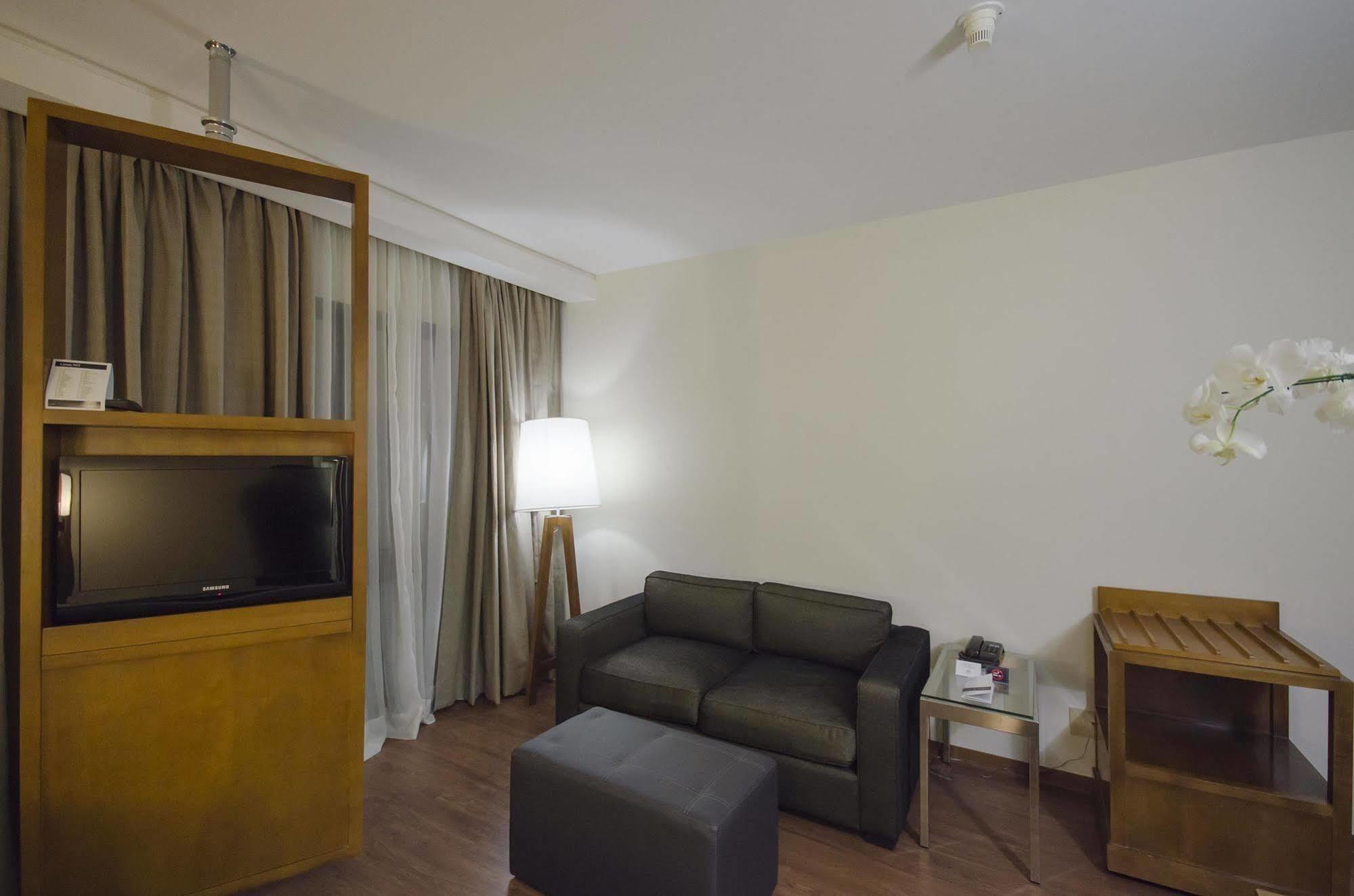 Hotel Estanplaza Berrini