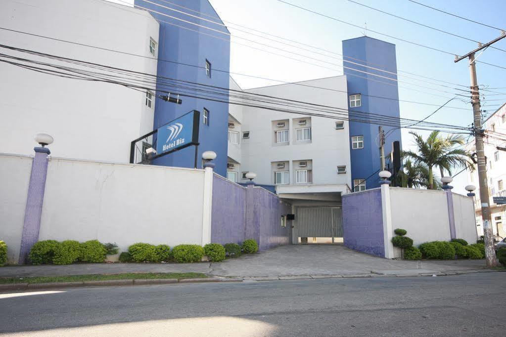 Biz Khách sạn 3*