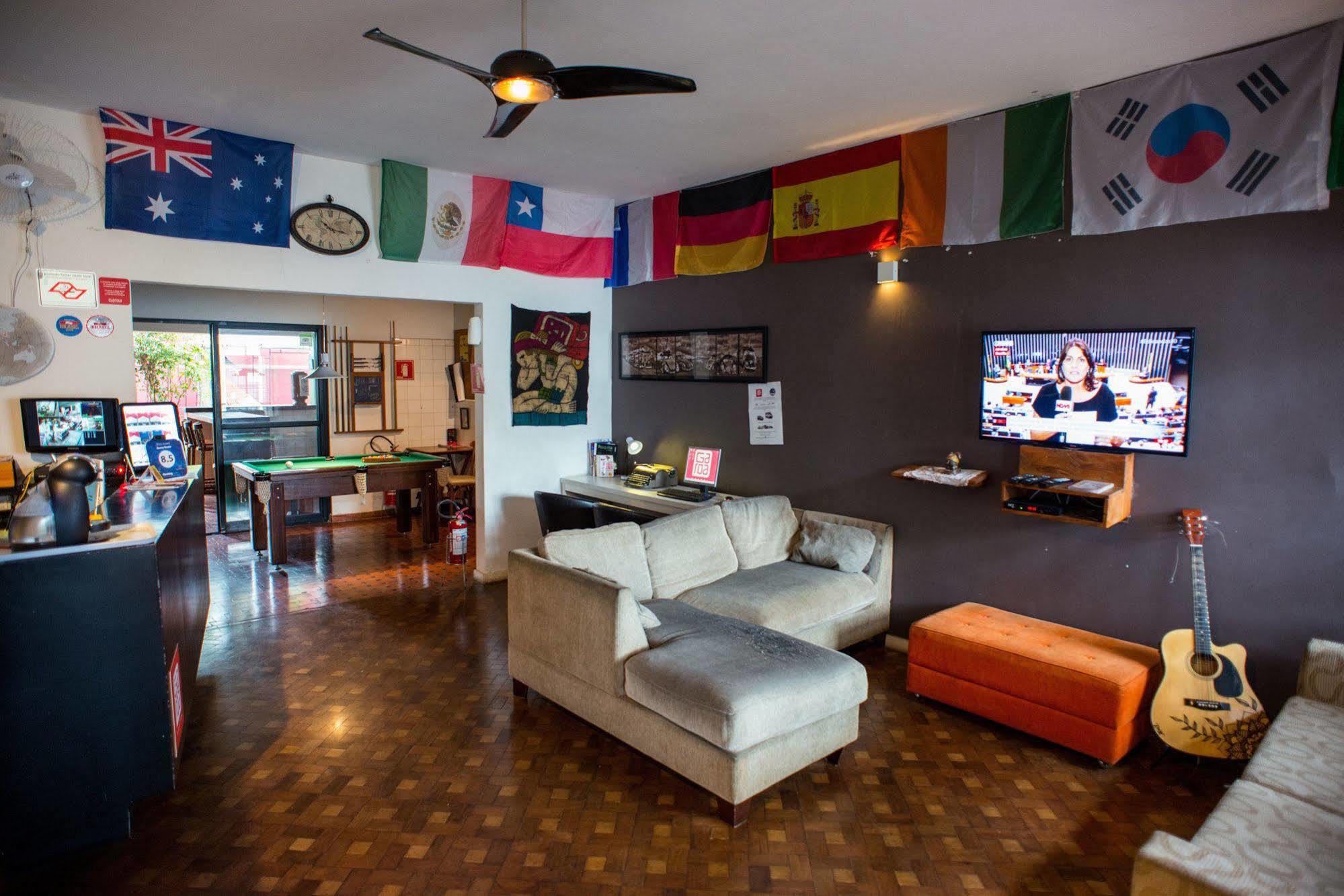 Garoa Party Bar Hostel
