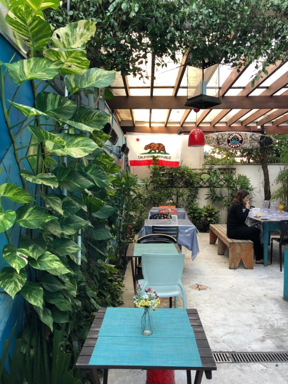 Hostel Califórnia Café Bar * São Paulo
