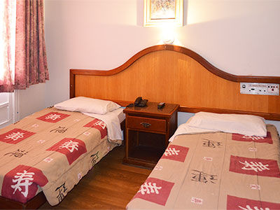 Reinales Plaza Otel