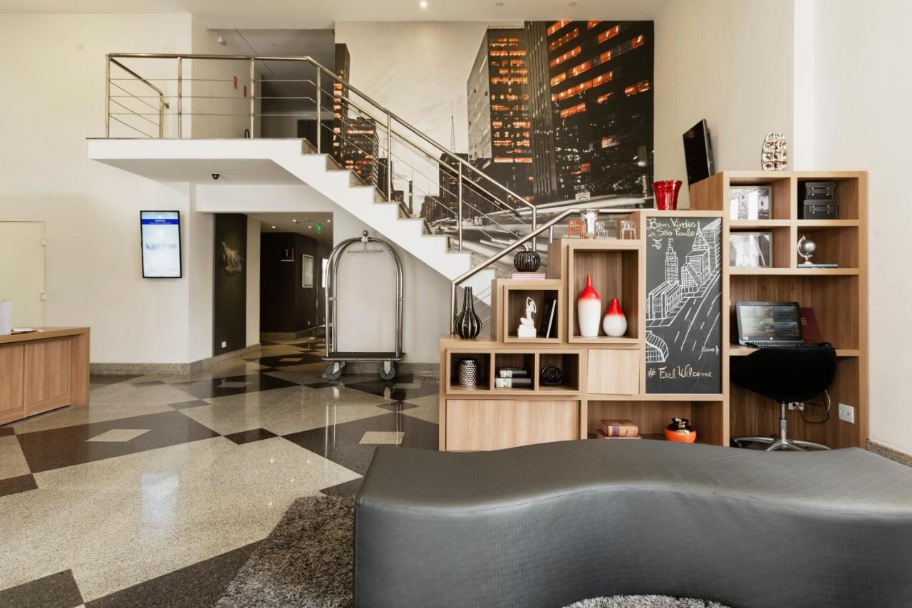 Saint Lawrence - 30m Metro Paraiso Apartment *