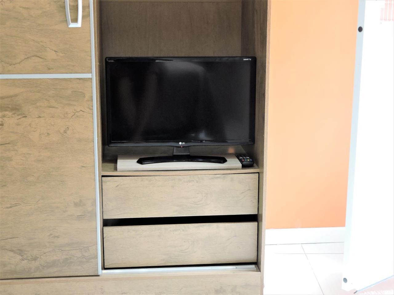 Apartment 10