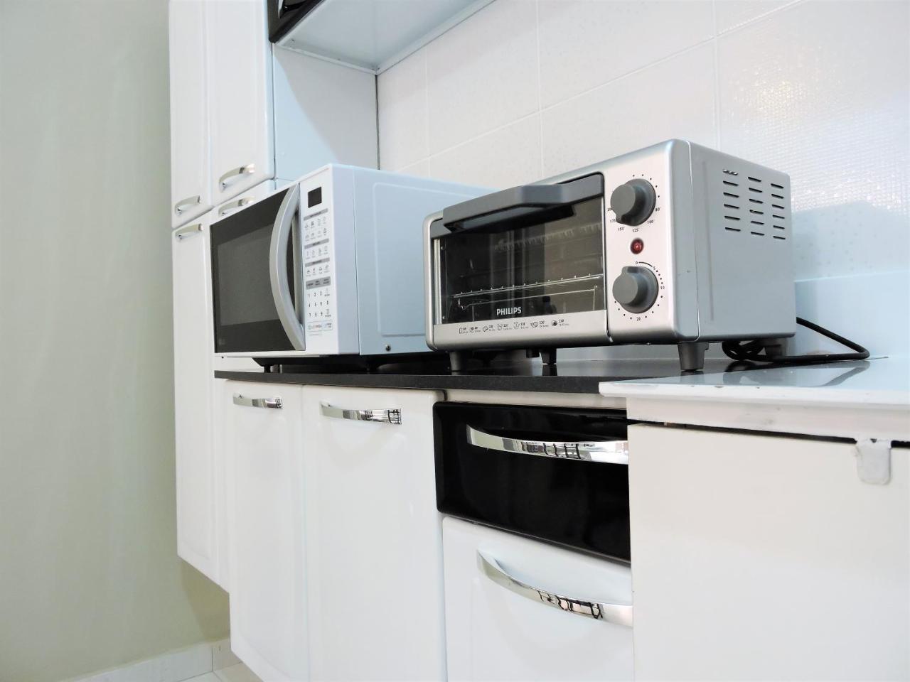 Apartment 10