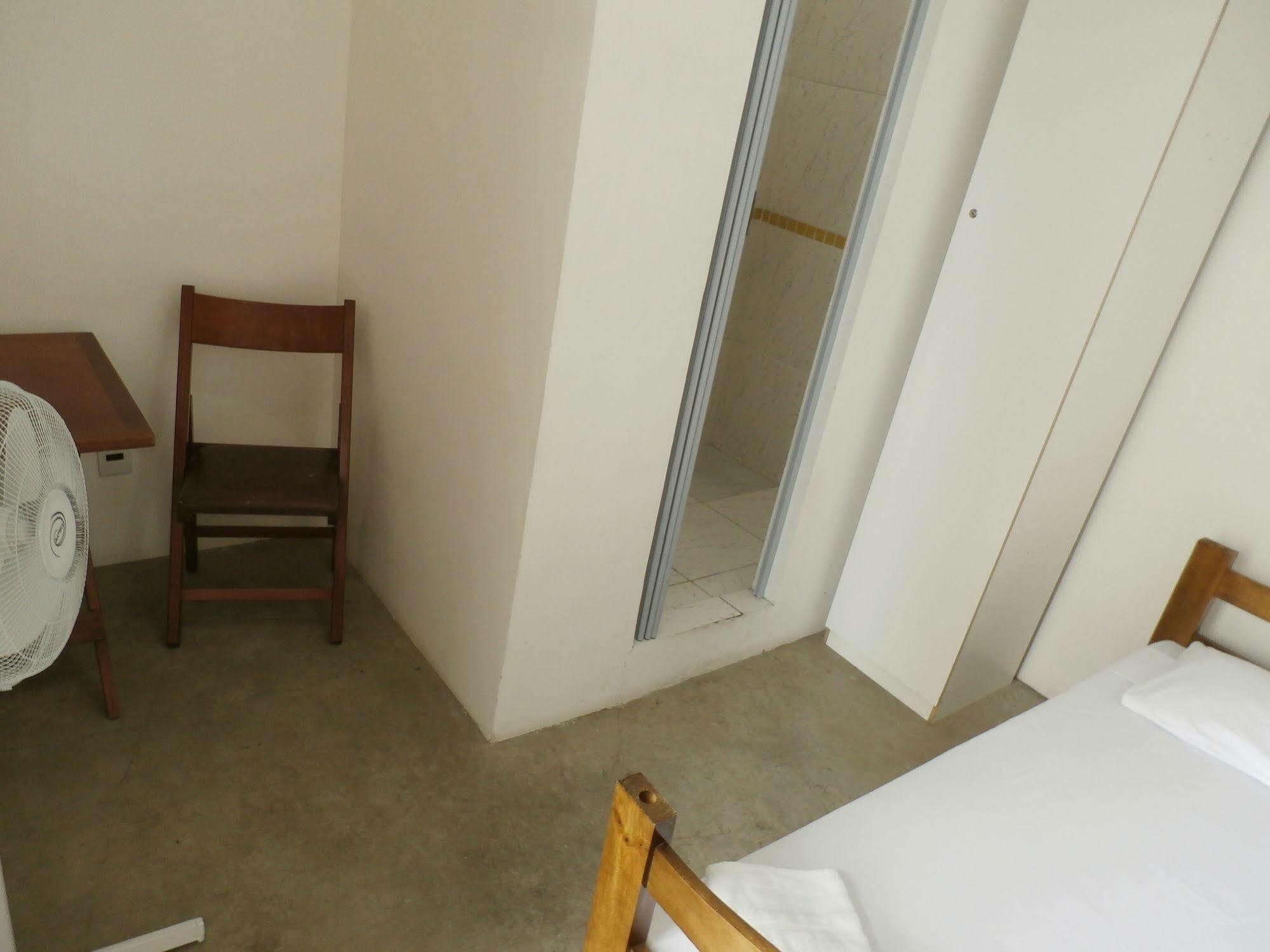 Balcony Hostel *