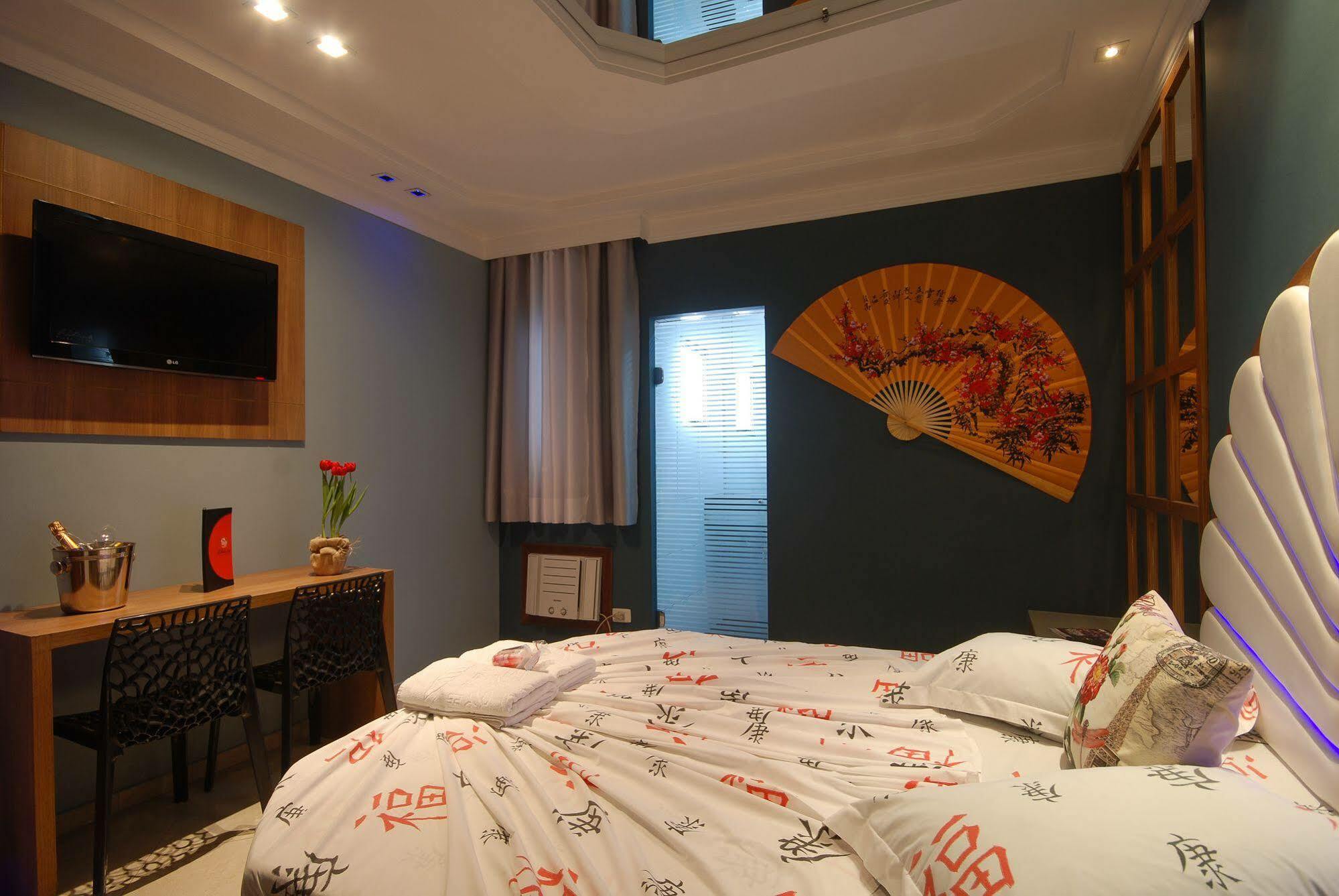 Otel Gloria Plaza (adults Only) 2*