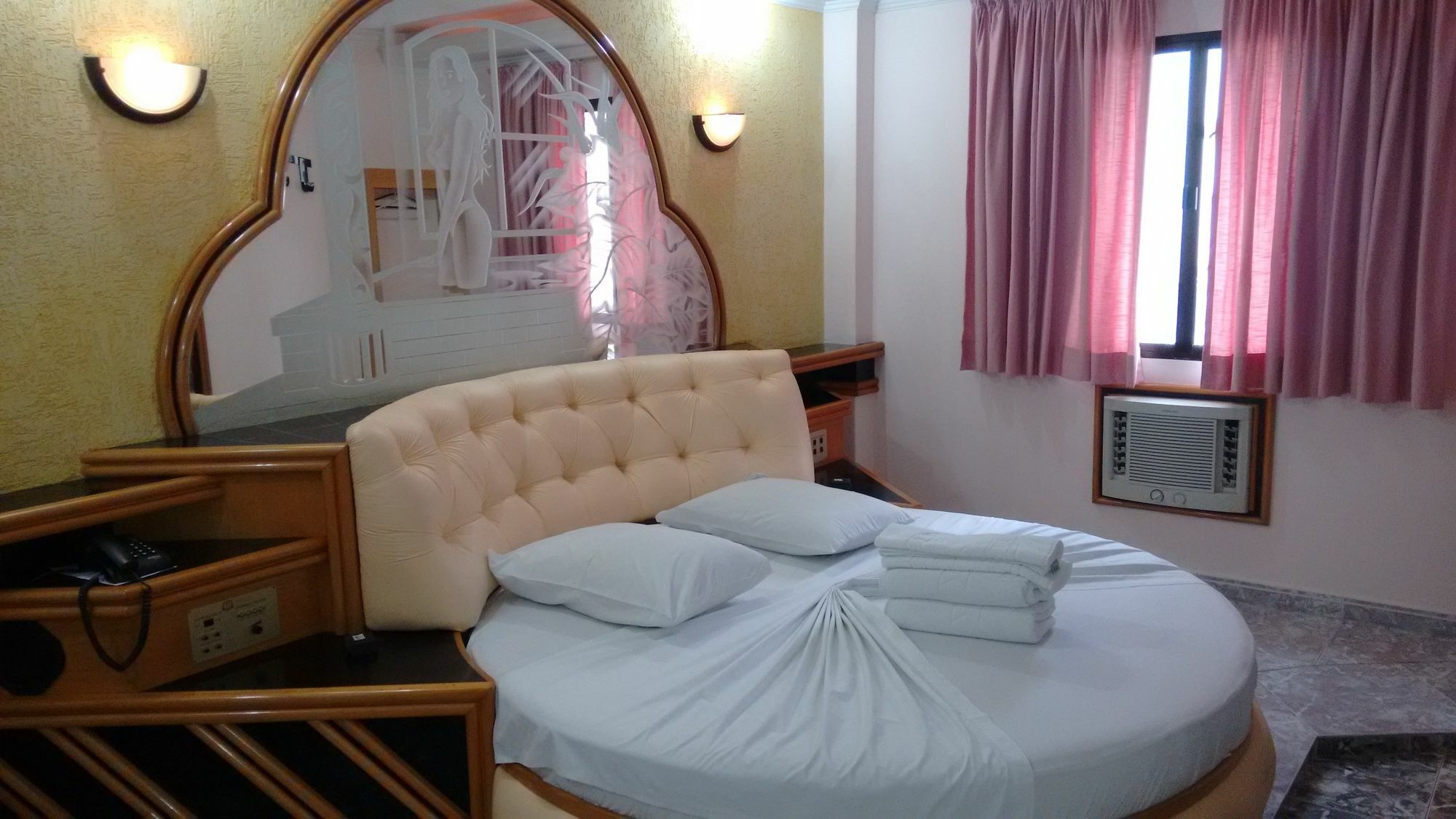Paissandu Palace - Proximo As Ruas 25 De Marco, Sta Ifigenia E Regioes Do Bras E Bom Retiro Hotel 2*
