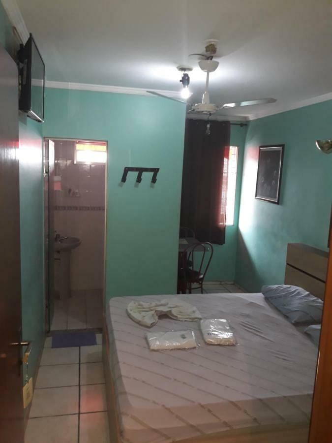 Mustang Hotel 2*