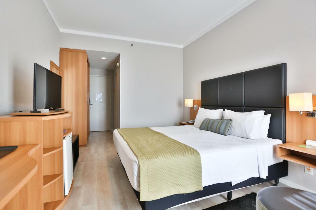 Khách sạn Comfort Ibirapuera 3*