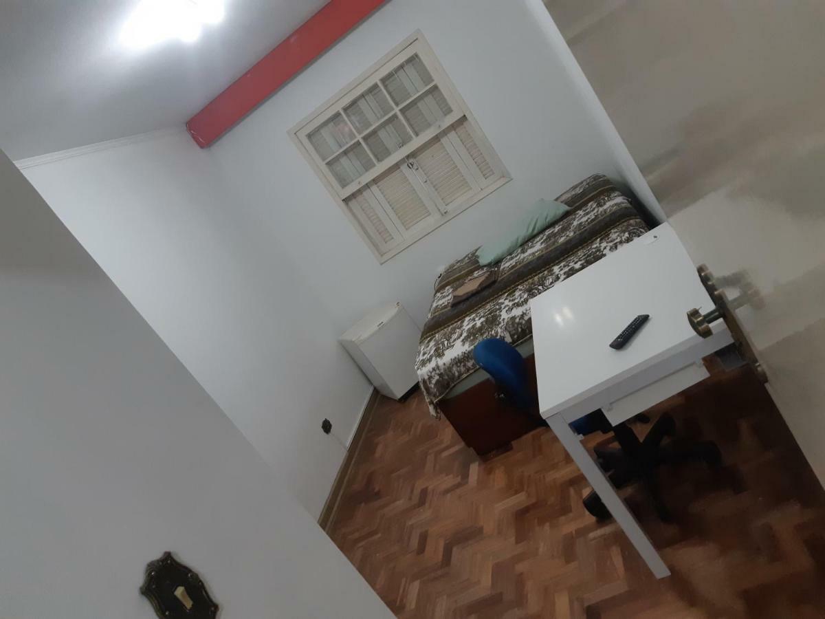 O Hostel