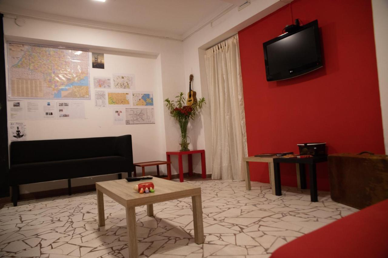 Hostel Calabria Na Madalena Junto A Alegria Da Sao Paulo