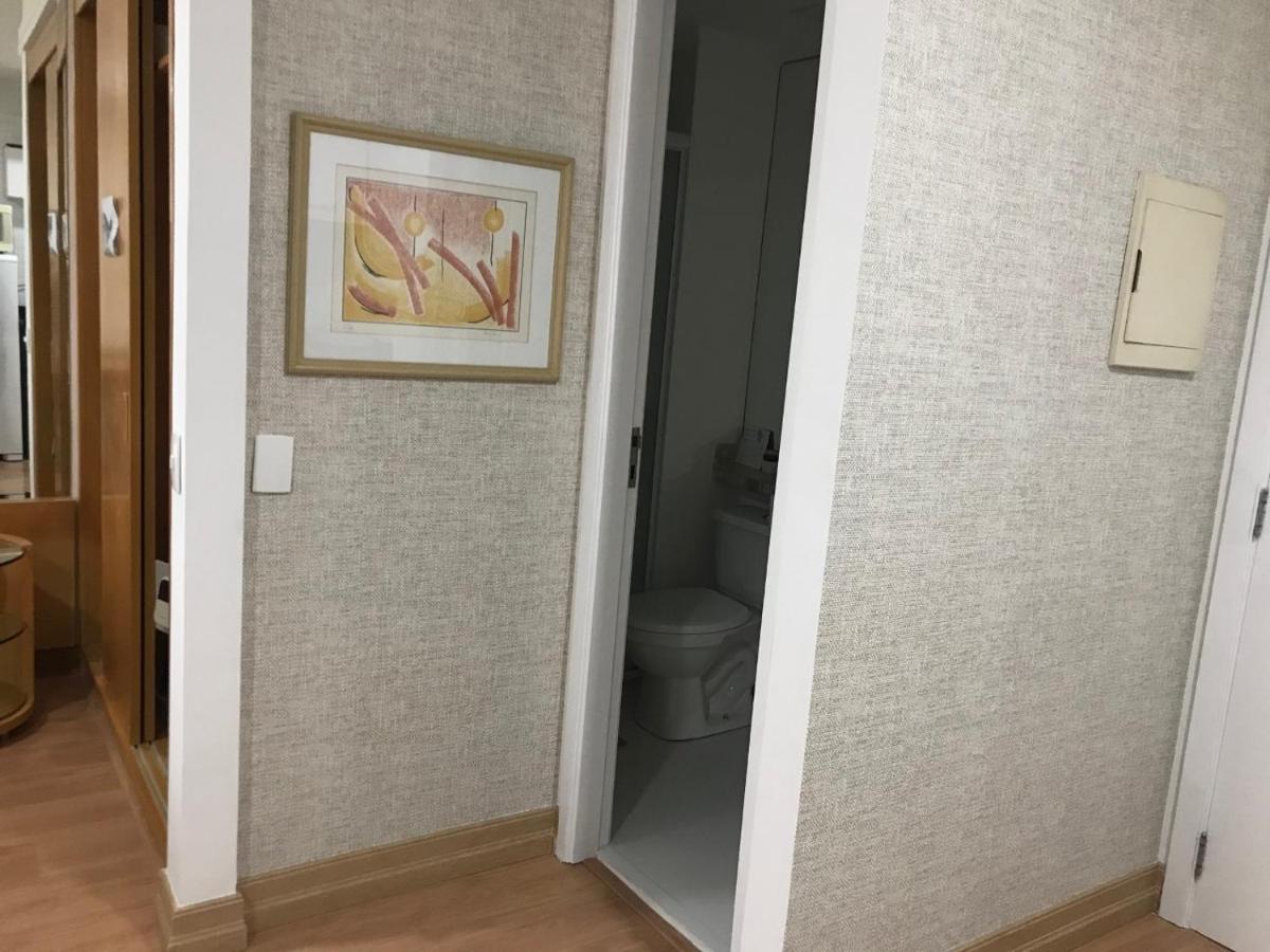 Em Apartamento *