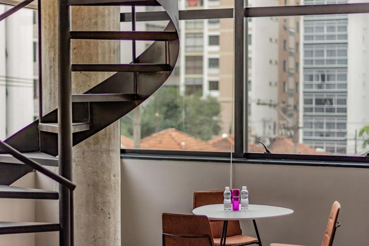Housi Bela Cintra * São Paulo