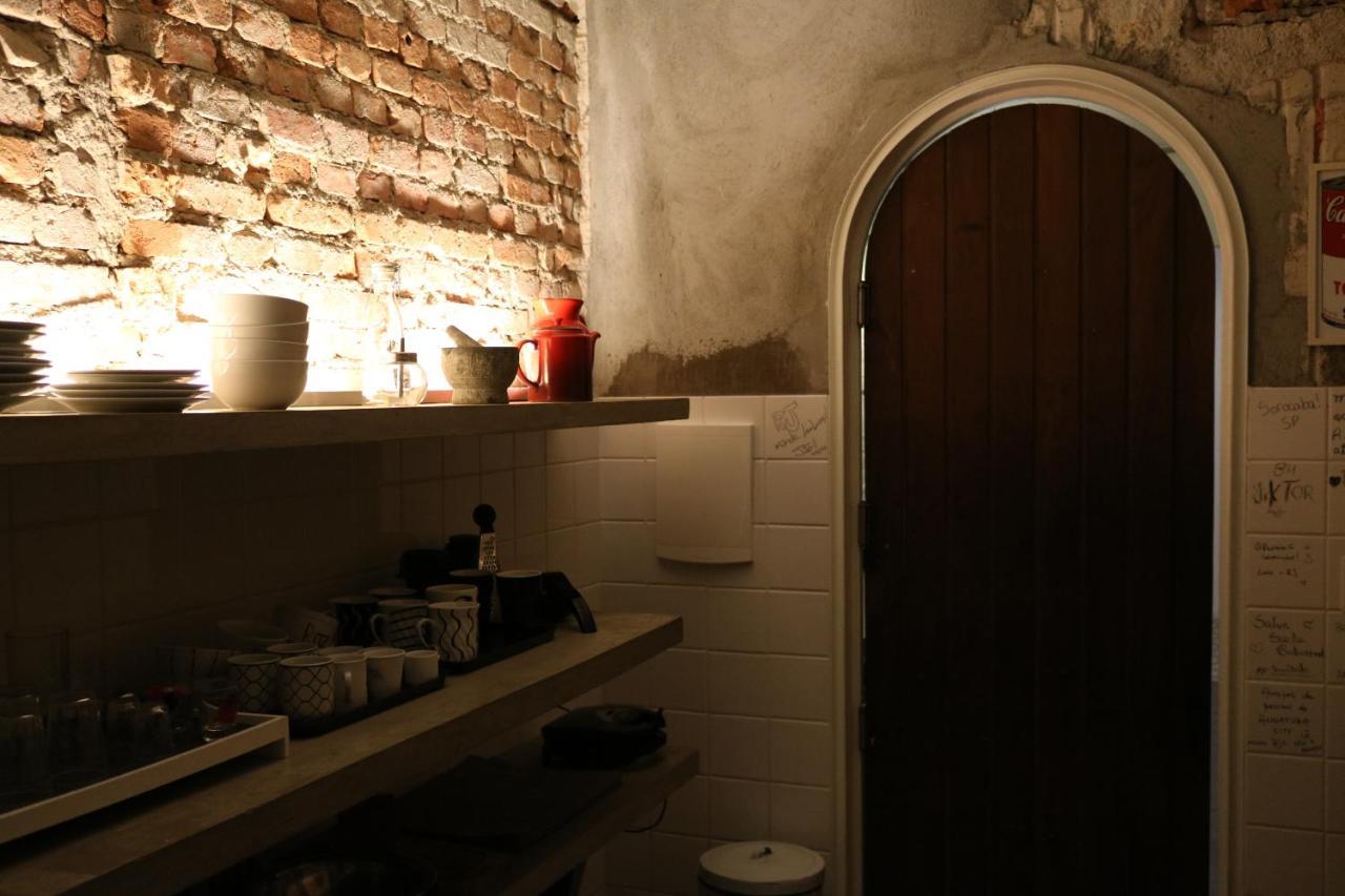 Lobo Urban Albergue