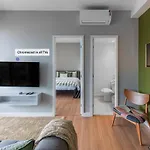 Apartamento completo com varanda - Vila Olímpia