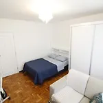 Kitnet Mobiliada - 28M² - Na Chacara Santo Antonio