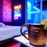 Motel Belle (Adults Only)