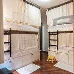 Hostel B2B Sp