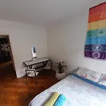 Quarto Tranquilidade Em Apto Compartilhado