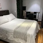 Studio - Premium 2