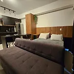 Studio Novo Junto A Liberdade Com Garagem