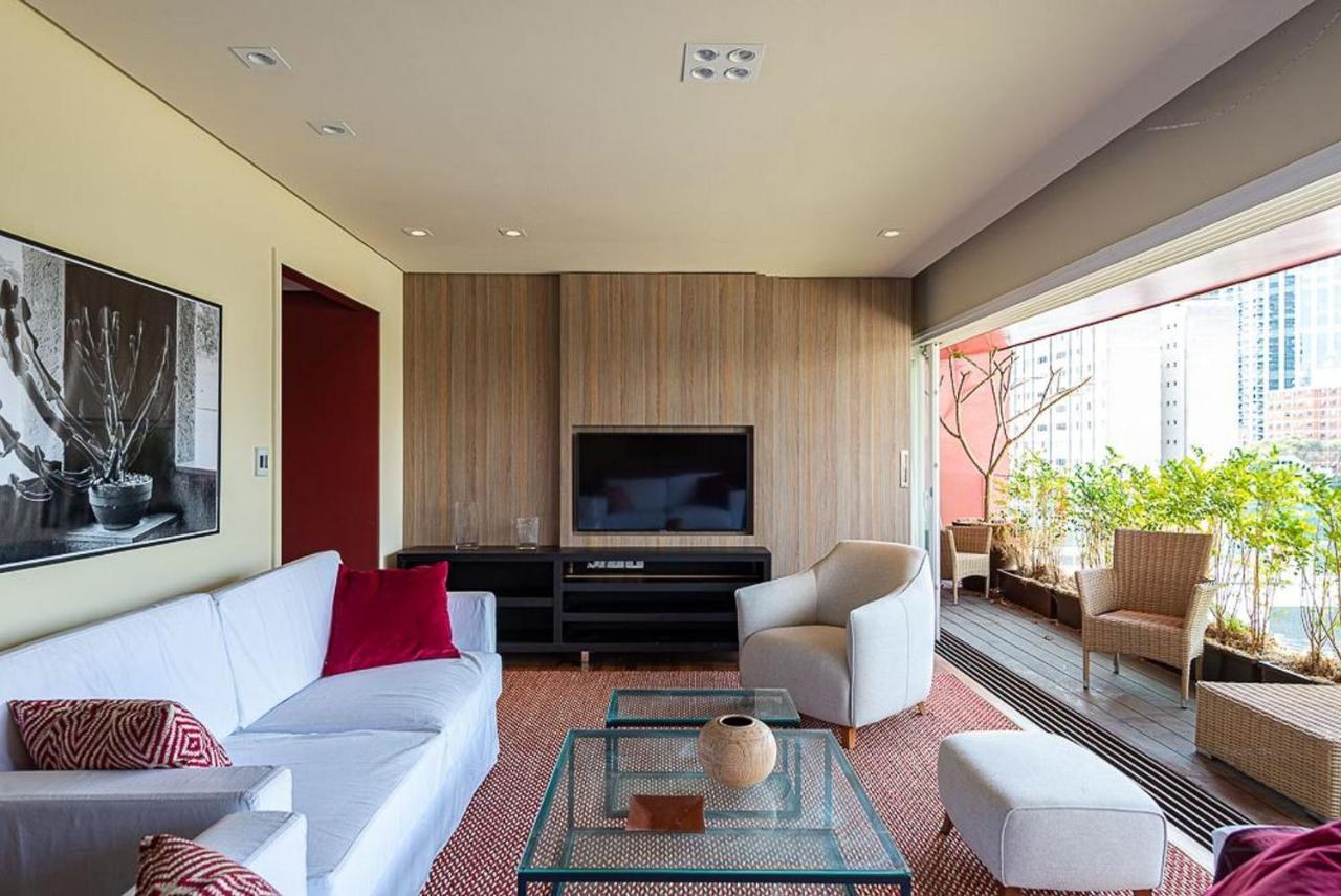 Triplo Apartment