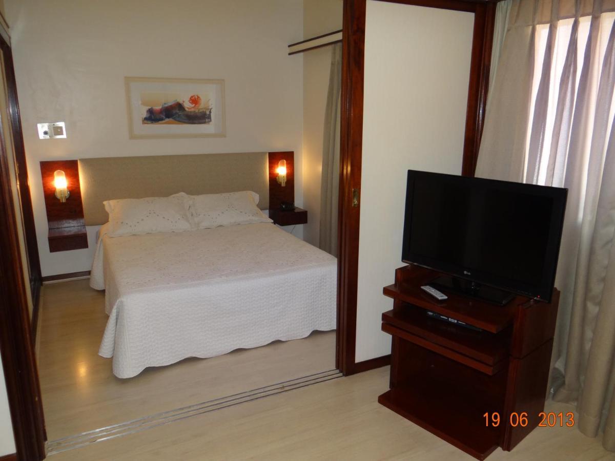 Le Premier Hotel
