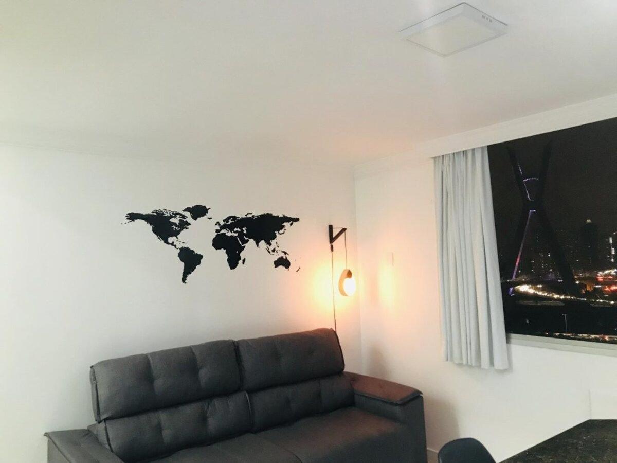 703 - Apto Inteiro Morumbi 703 Apartment *